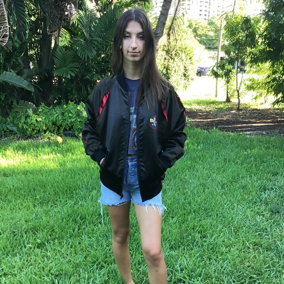 Vintage satin bomber  jacket with embroidery - Picture 9 of 9